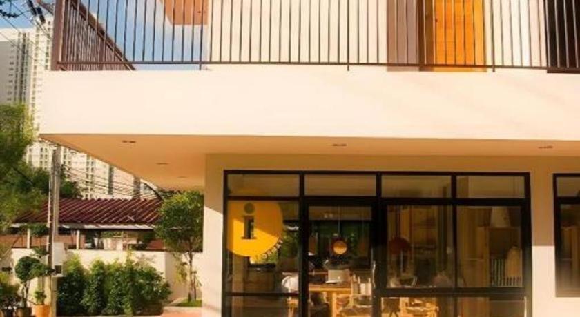 Yellow Moon Hotel Pattaya Exterior photo